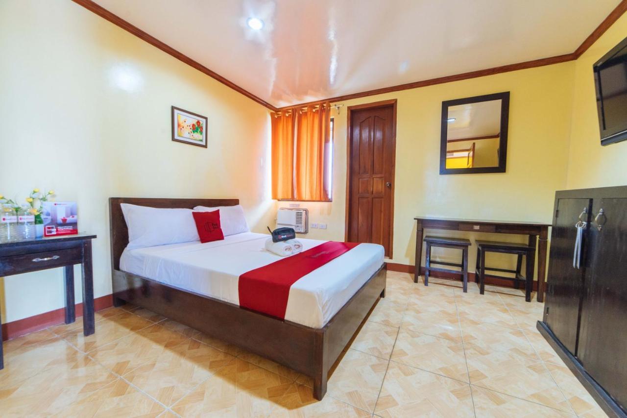 מלון קאליבו Reddoorz Near Golden Sarok Shrine מראה חיצוני תמונה