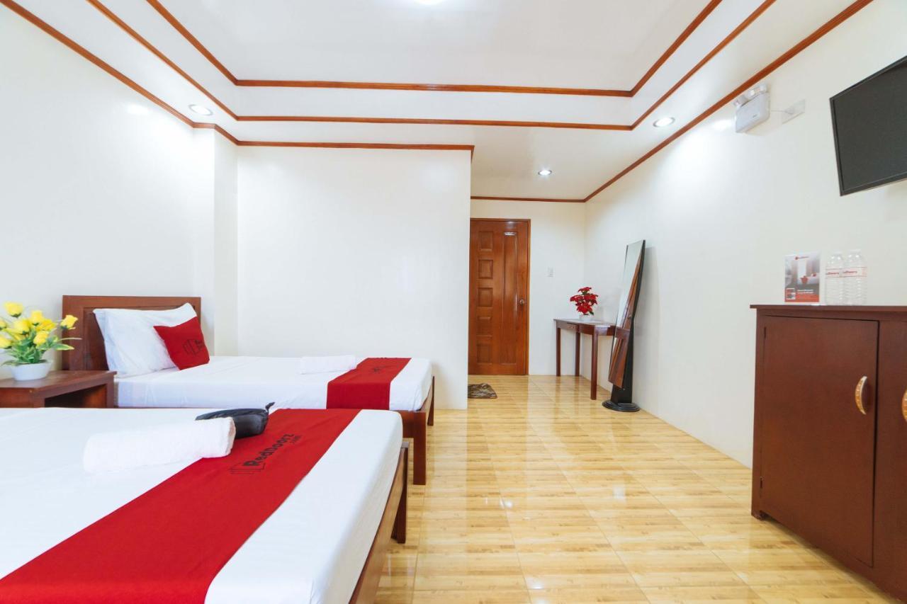 מלון קאליבו Reddoorz Near Golden Sarok Shrine מראה חיצוני תמונה