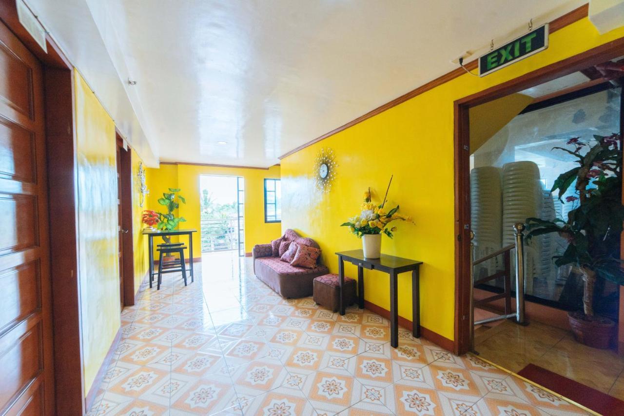 מלון קאליבו Reddoorz Near Golden Sarok Shrine מראה חיצוני תמונה